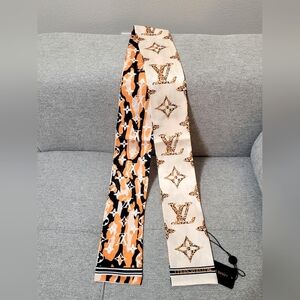 *SALE* Skinny Scarf Twilly
